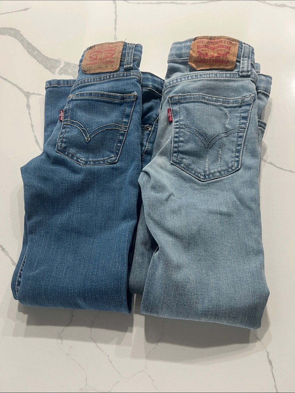 Light & Medium Blue Kids' Denim Levi Jeans - Pair - Picture 3 of 5